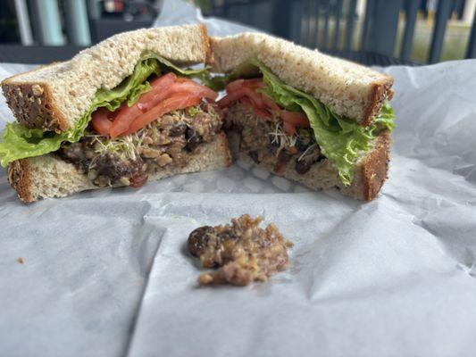 Tempeh curry sandwich close up