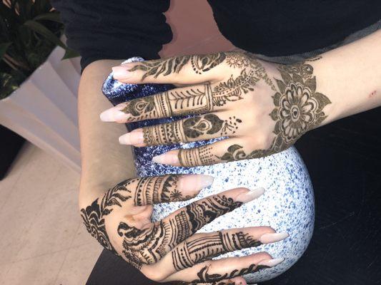 Henna done by Shanti at Shapes Studio