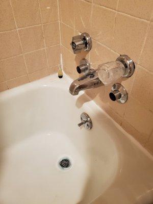 Comet smeared around the drain, knobs that barely work, etc..