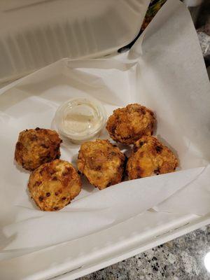 Bluma's Chicken & Waffles