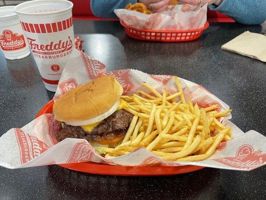 Freddy's Frozen Custard & Steakburgers
