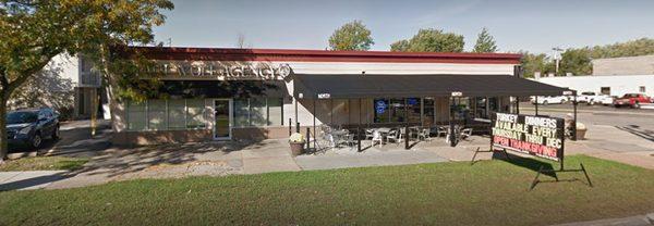 Photo of office exterior from Paul Wolf's website.