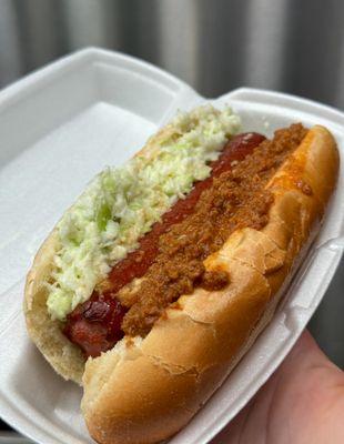 Chili slaw dog