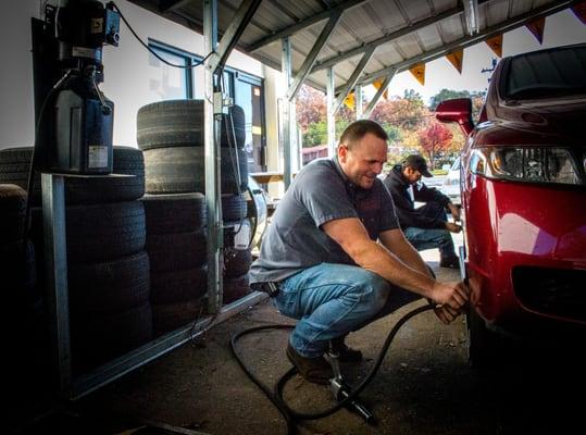 Baker's Tire Service