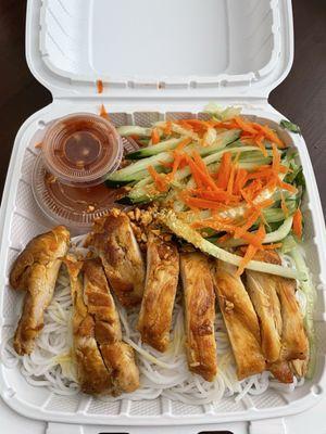 Montebello Pho & Sandwich