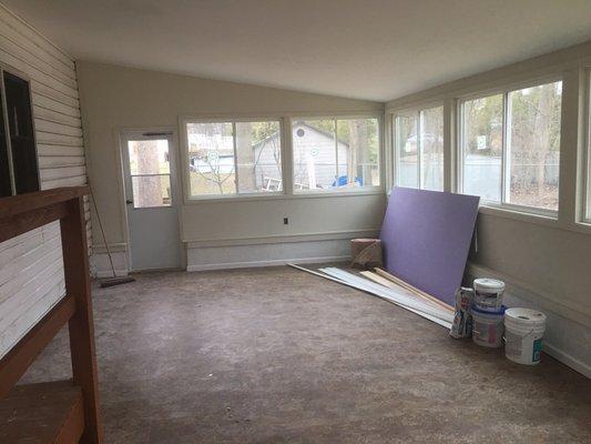 Sheetrock spackle painting