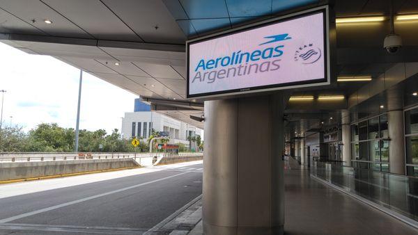 Aerolineas Argentinas (part of SkyTeam) is at "J" at the end of MIA's big airport horseshoe. Past experiences would be a 4. (no review)