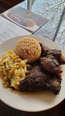 A solid 5 stars from me for: Customer Service Food Options Flavors Music and atmosphere Homely feeling inside