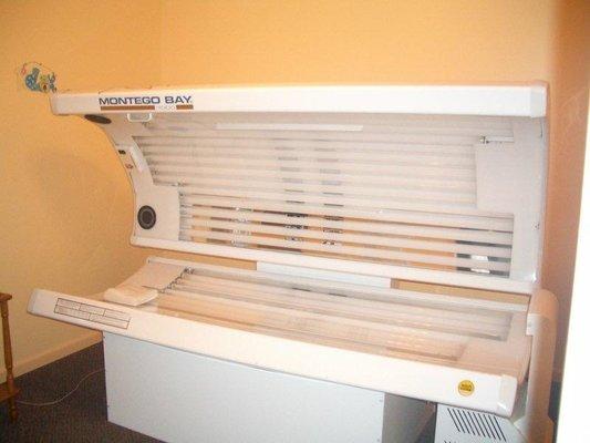 Hillside Barber Styling & Tanning Family Hair Care