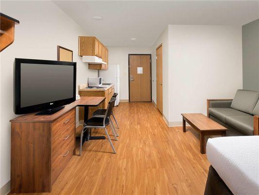 Deluxe Studio - 1 Full Bed