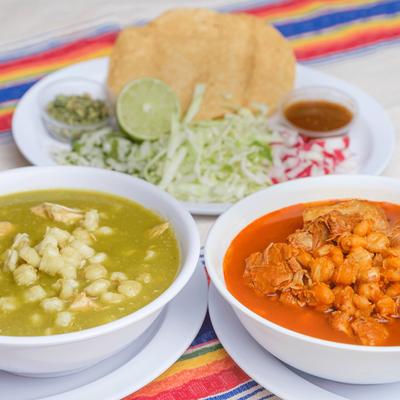 Pozole verde y rojo