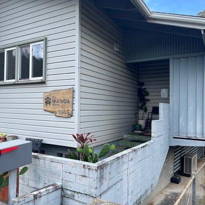 The Manoa House