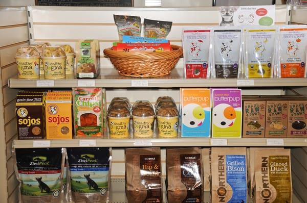 Doggy Dao & Cat's Meow