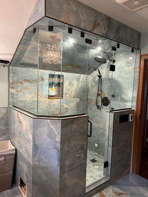 Fieldstone Glass, Pool & Spa