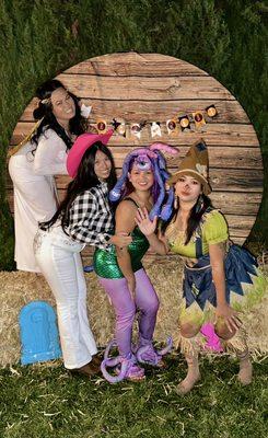 Sisters Halloween 2023