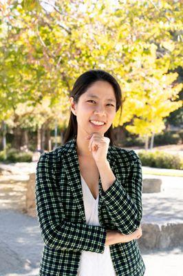 Teacher IChen teaches violin, viola, and piano