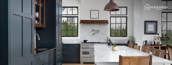 Courtney Banks - Hideaway Properties