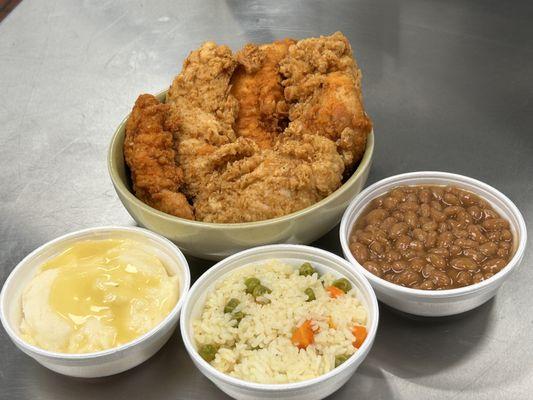 5 Piece Tenders Spicy & Regular with Baked beans Veggie Rice and Mashed Potatoes & gravy