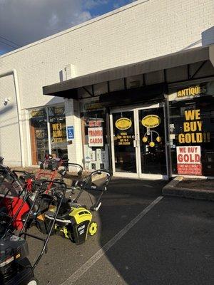 Silas Deane Pawn Shop Branford