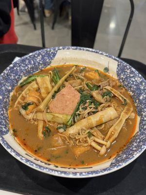 Customized noodle bowl