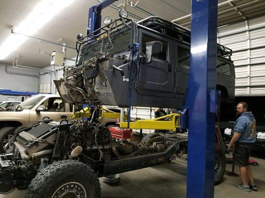 2006 Hummer H1 alpha body removal to remove broken glow plugs