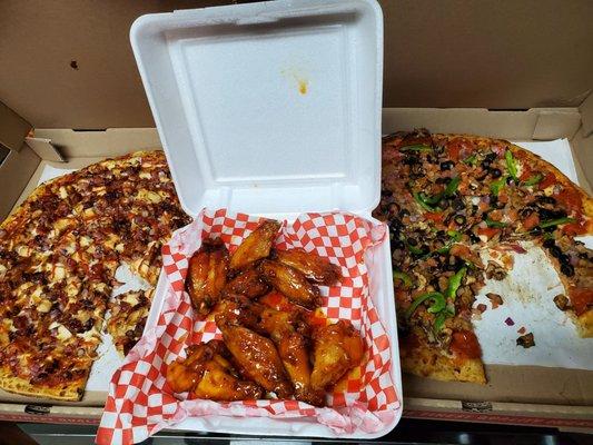 Fusion pizza, sweet spicy wings, combination pizza.