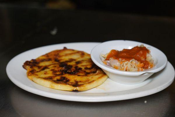 Pupusa mixta