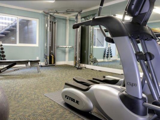 El Portal Apartments