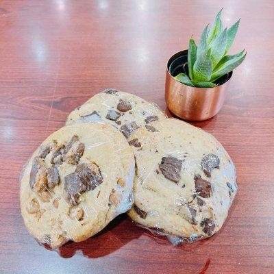 Chocolate chip cookies (decent size for $2/each)
