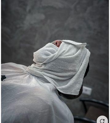 If you want to relax with a hot towel just come Velozbarbershop spa and receive a 10% discount on your first appointment.