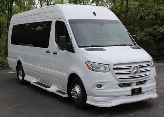 A & D Diamond Luxury Limos