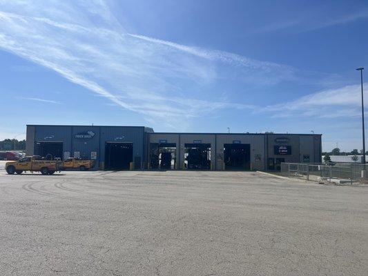 Speedco Truck Lube and Tires