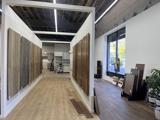Peninsula Flooring & Cabinet