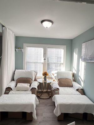 Foot Reflexology at R's Wellness Spa