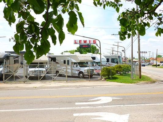 Lewis Auto & RV Sales