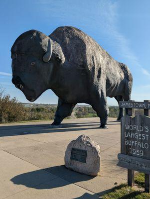 World's Largest Buffalo Monument