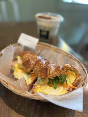 Croissant Hamegg&Cheese