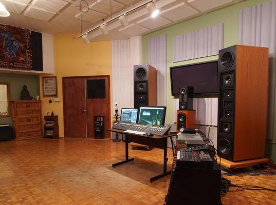 Headline Studios