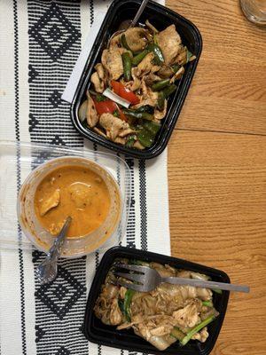 Krapow, Massaman curry and Pad See-Ew