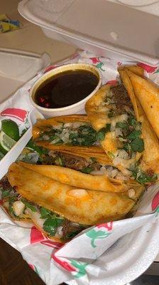 Tacos el trompo