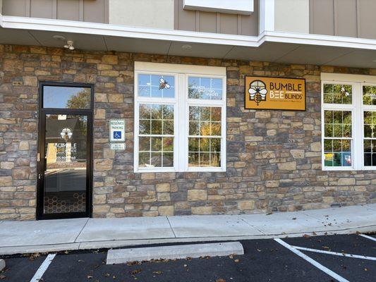 Bumble Bee Blinds location