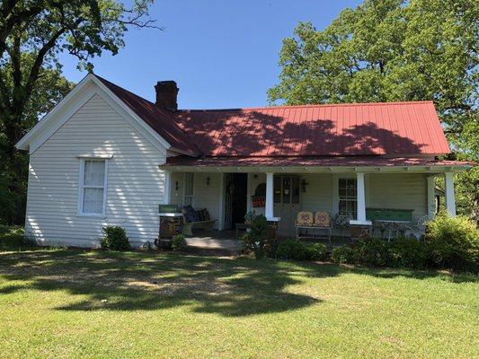 Old House Junktiques