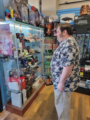 One last stop for Matt O. before the airport. He loves vintage games!