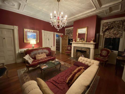 River Edge Mansion Bed & Breakfast