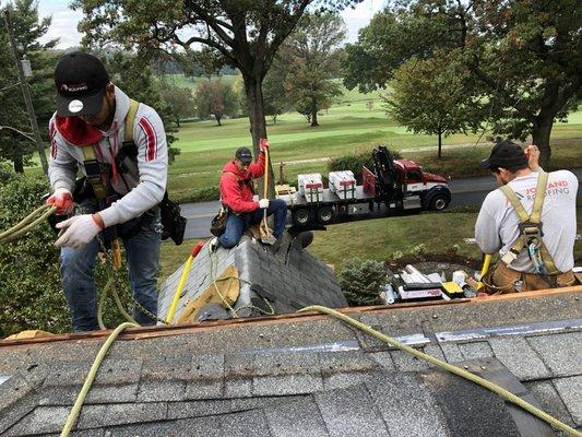 Joyland Roofing & Exteriors