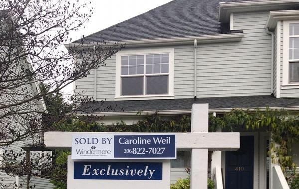 Capitol Hill 2 story condo, one block off of 15th Ave. Parquet floors, gas range and quaint patio areas off each bedroom.