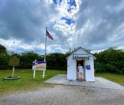 Smallest post office in the US!! How fun and random haha!