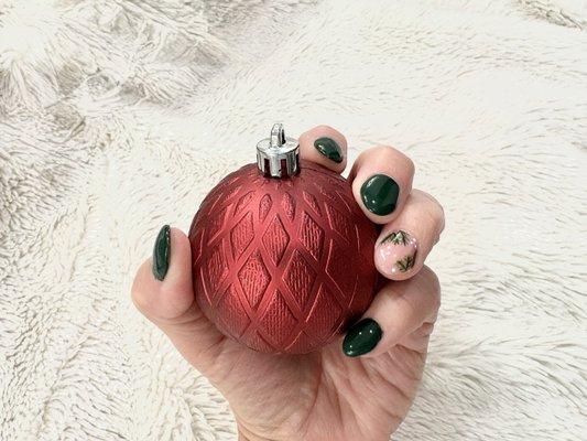 Excuse my wrinkly hand. But aren't these nails the most festive thing.