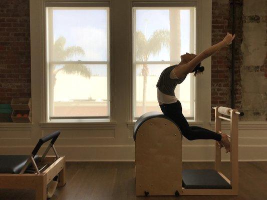Classical Pilates, Swan on Barrel