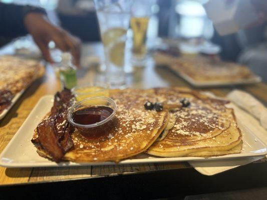 Blueberry Pancakes with (2) Applewood Pork Bacon Slices